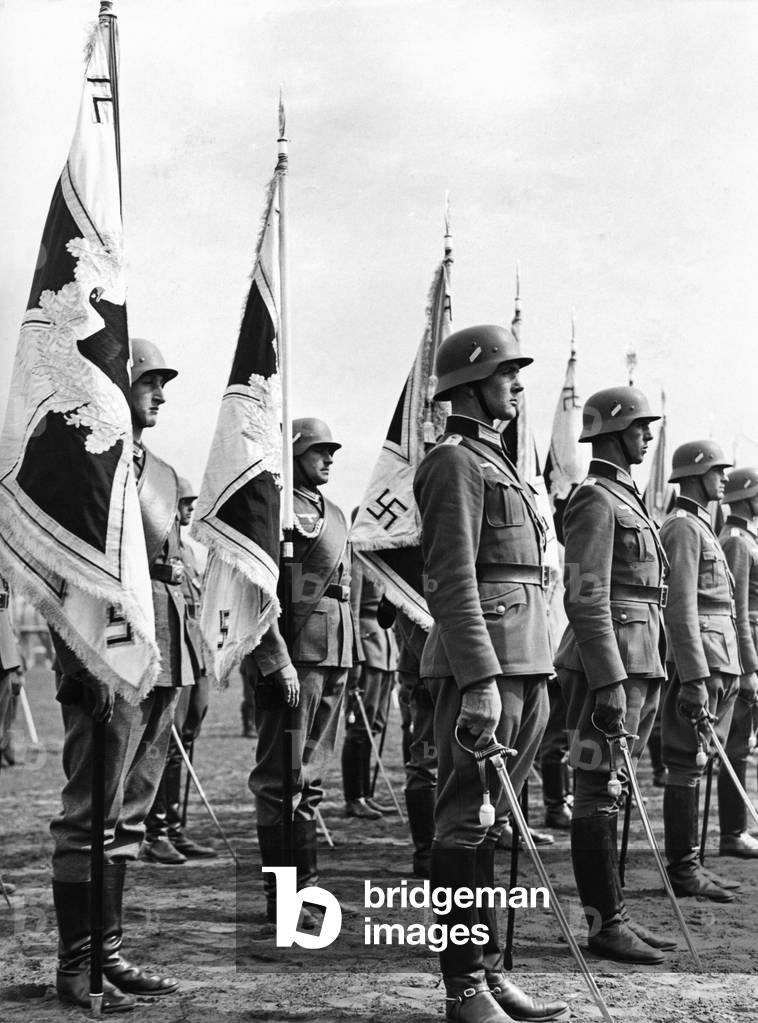 Preparatory exercise for the handover of flags on the occasion of Hitler's birthday in Berlin, 1937 (b/w photo)
