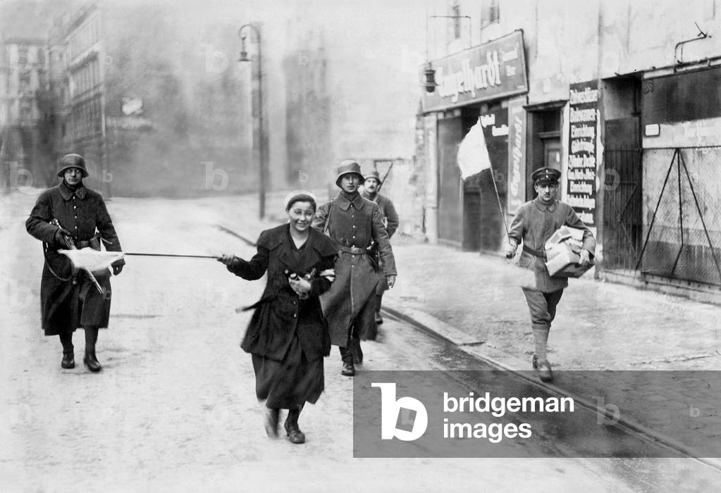 Search for the wounded after the March fights in Berlin, 1919 (b/w photo)