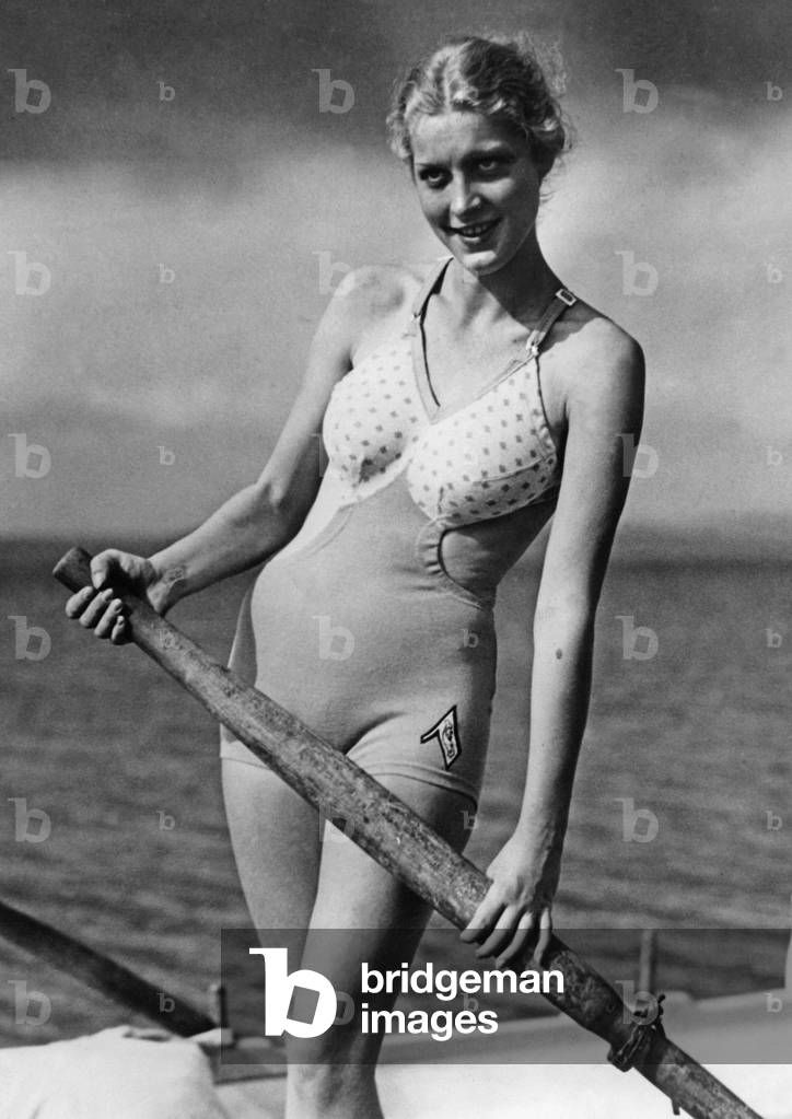 Beach fashion, 1936