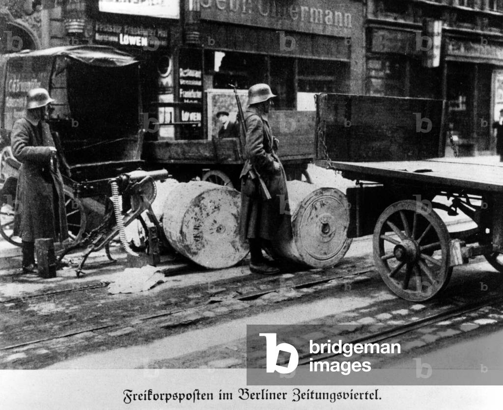 Freikorps guards in the Berlin Zeitungsviertel, 1919