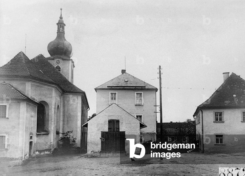 Konnersreuth, 1932 (b/w photo)
