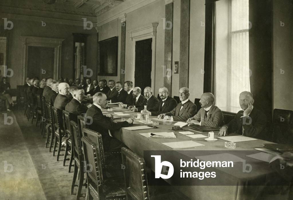 Debates of the Prime Ministers of the Laender, 1920