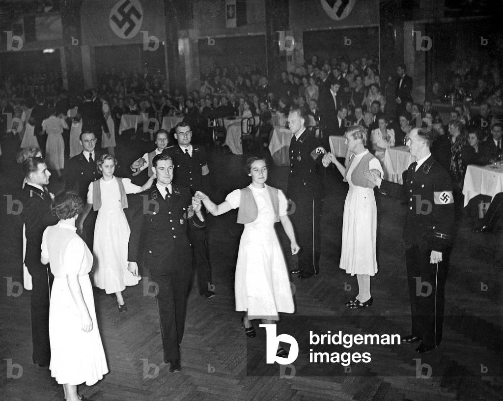 Traditional festival of the 6th SS-Standarte (b/w photo)