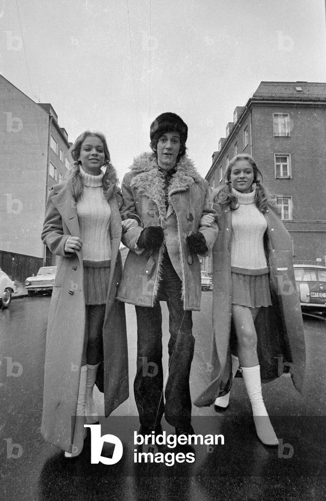 Ilja Richter and the Koenig twins, 1970 (b/w photo)