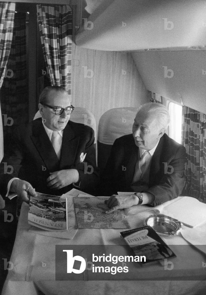 Theodor Heuss and von Bretano in the airplaine on a flight to Turkey, 1977 (b/w photo)