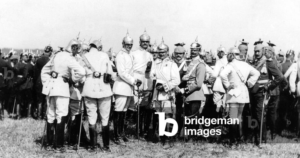 Officer corps, 1905 (b/w photo)
