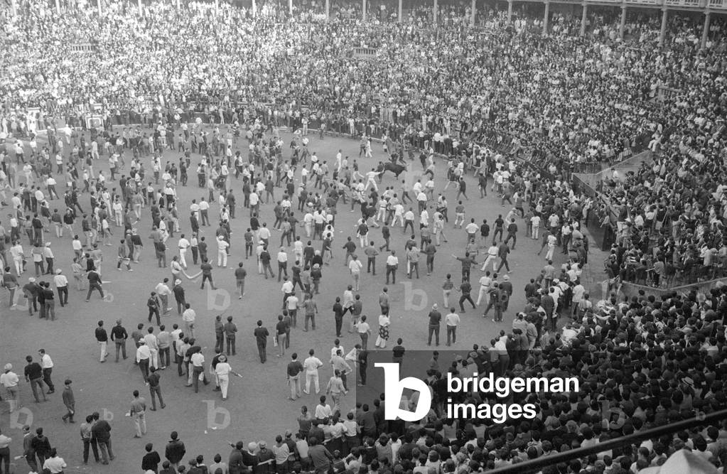 Bullfighting festival in Pamplona, 1965 (b/w photo)