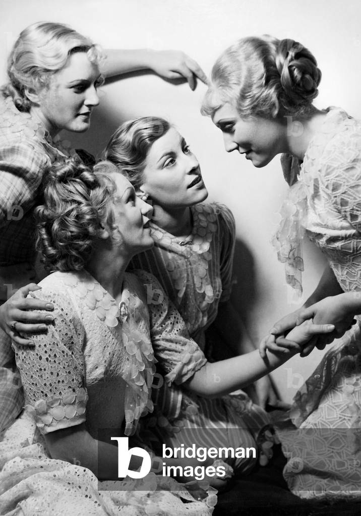Lotte Betke, Kaethe Gold, Marianne Hoppe and Hilde Weissner in 'The virgins from Bischofsberg', 1937 (b/w photo)