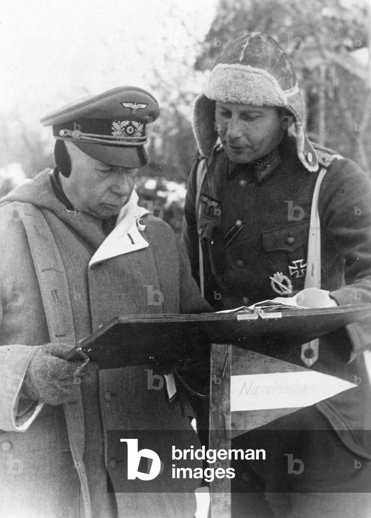 Lieutenant General Lucht with Captain Horst Niederlaender, 1943 (b/w photo)