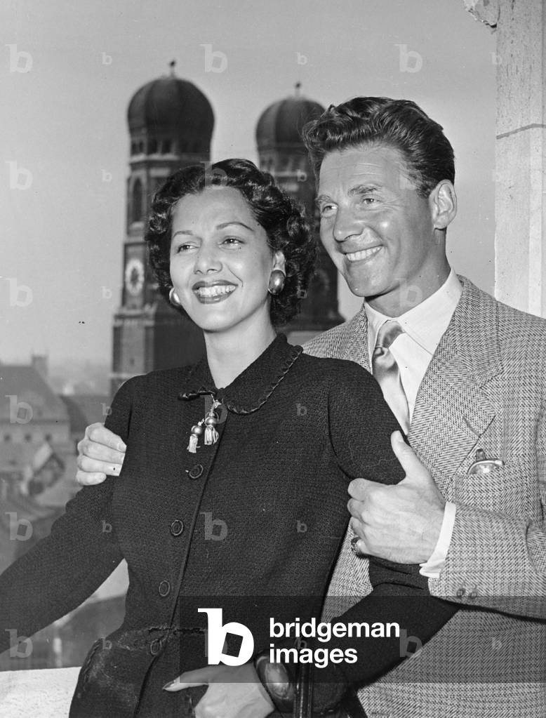 Maria Montez and Jean-Pierre Dumont in Munich, 1954 (b/w photo)