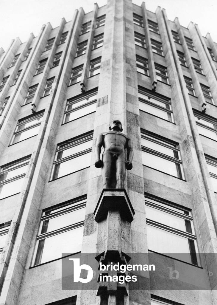 Building in the Kurfuerstenstrasse in Berlin, 1929