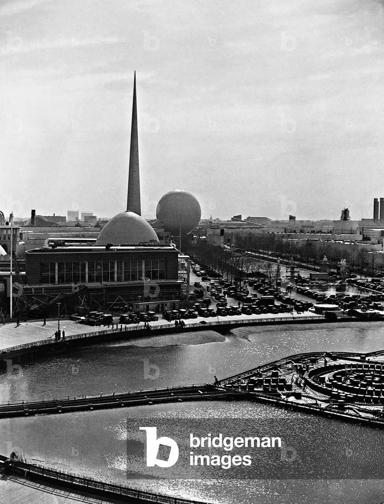 Site of the World Exhibition of New York, 1939 (b/w photo)