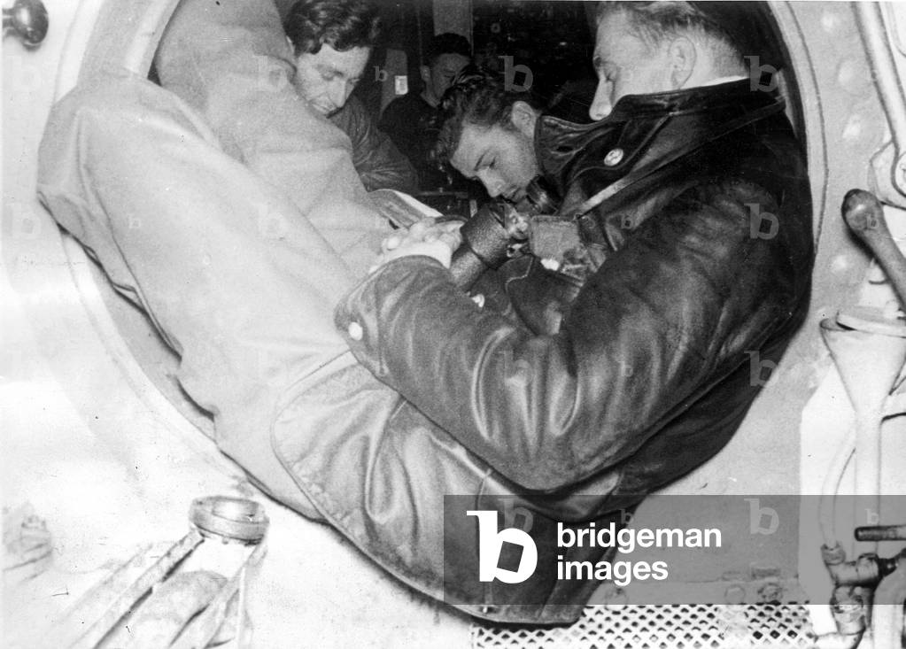 Sleeping crew on a German U-boat in the Second World War (b/w photo)
