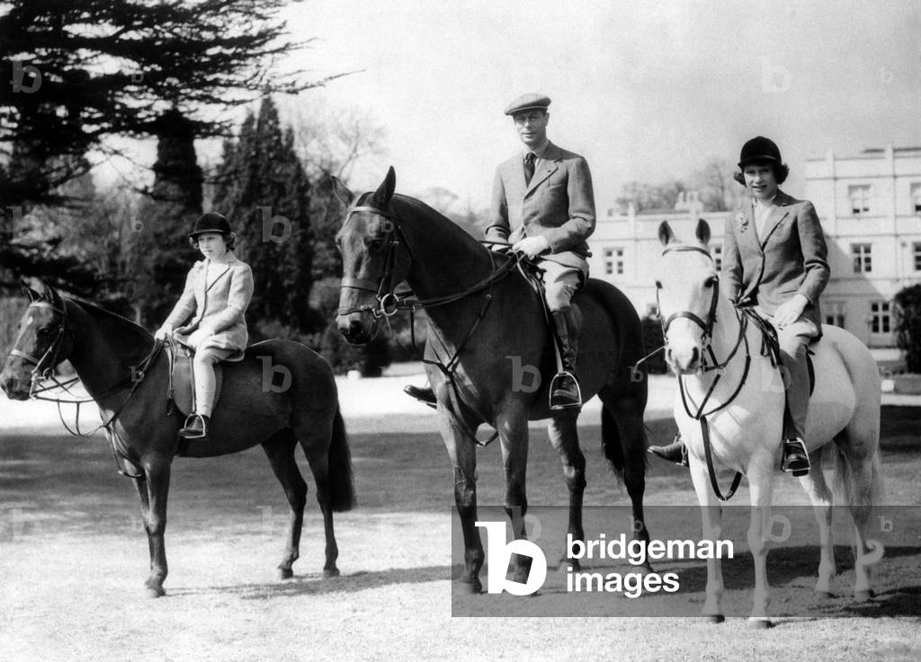 Elizabeth II, Queen of the United Kingdom, before 1946 (b/w photo)