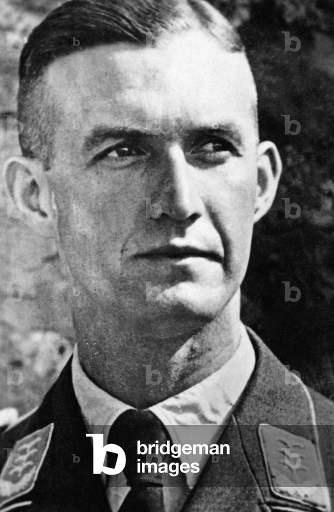 Knight's Cross bearer Gerhard Korthals (b/w photo)