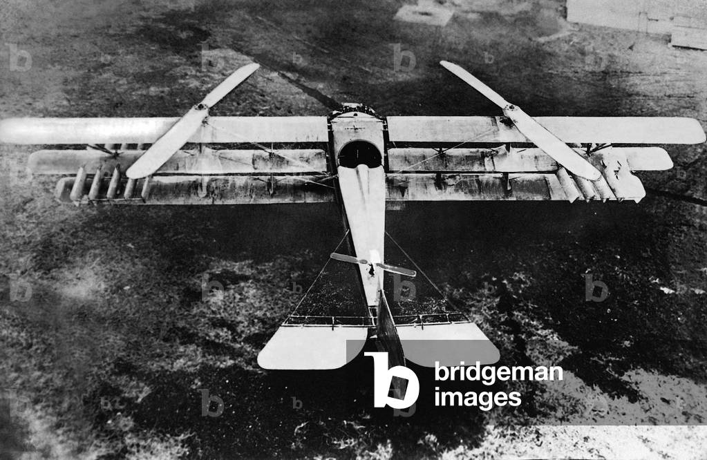Helicopter, 1924 (b/w photo)