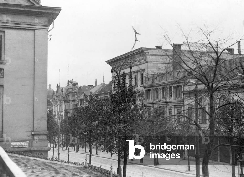 Resistance against separatists in Aachen, 1923 (b/w photo)