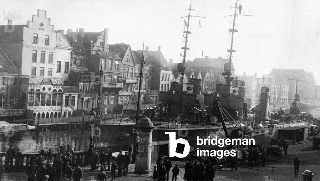 Torpedo boats in the port of Emden
