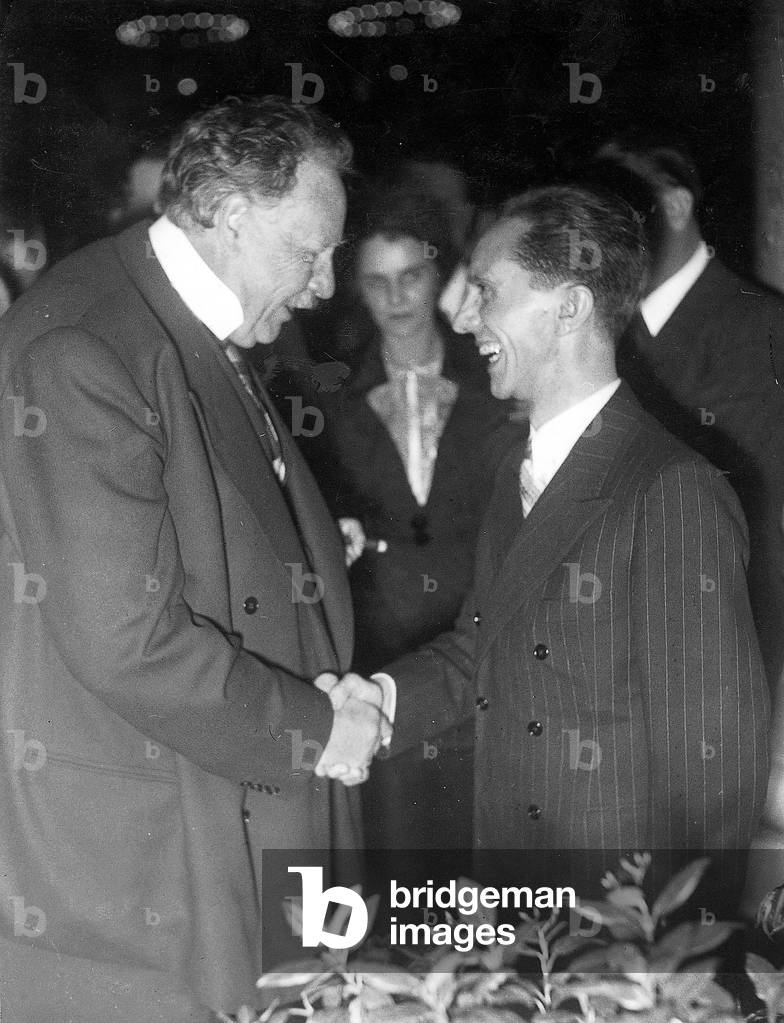 Leo Slezak with Joseph Goebbels (b/w photo)