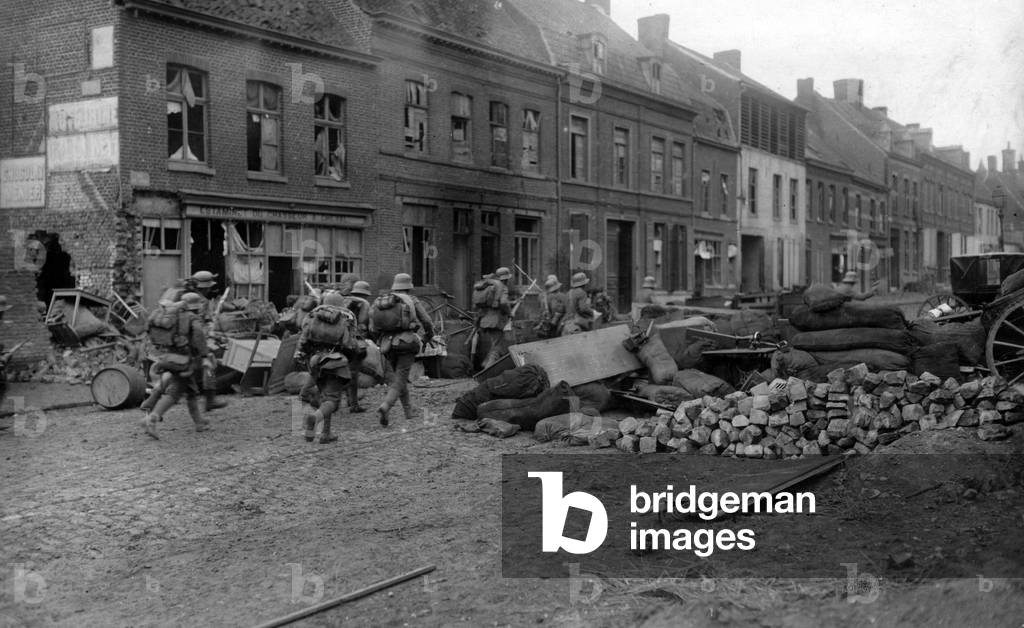 German troops attack a village, 1918 (b/w photo)