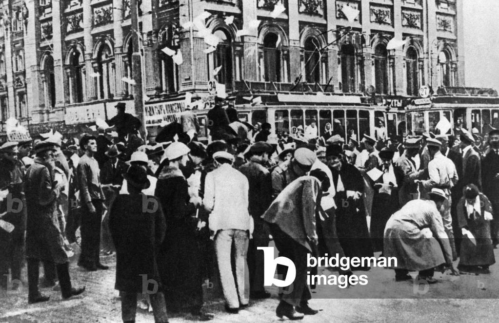 Distribution of leaflets in St. Petersburg, 1917