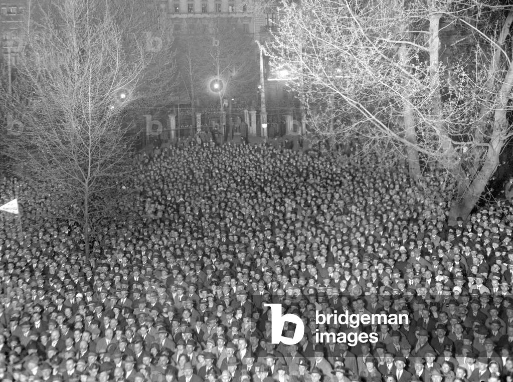 Mass rally in the Berlin Sportpalast, 1925