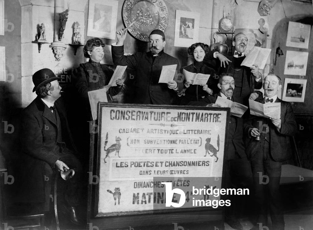 Artist of the 'Cabaret Conservatoire' in Paris, 1909 (b/w photo)