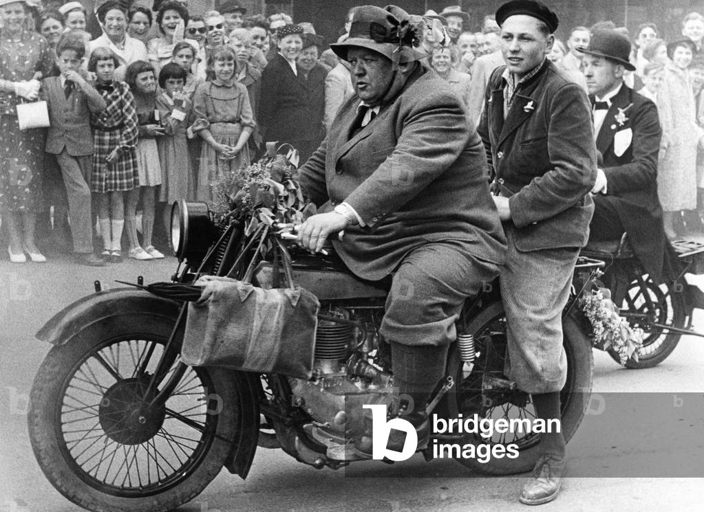 Veteran's rally in Neckarsulm, 1956 (b/w photo)