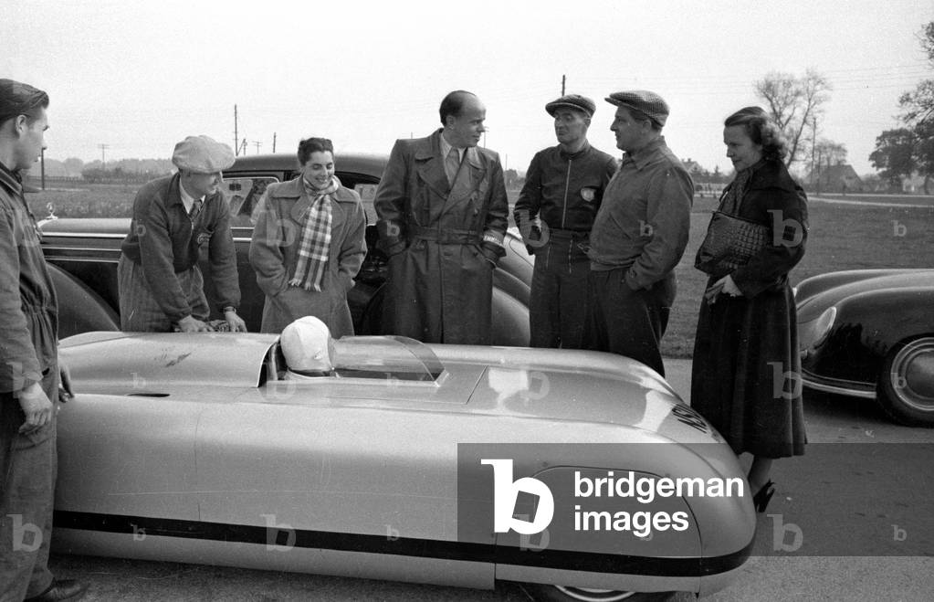 Ferdinand Lehder in the NSU world record car 1951 (b/w photo)