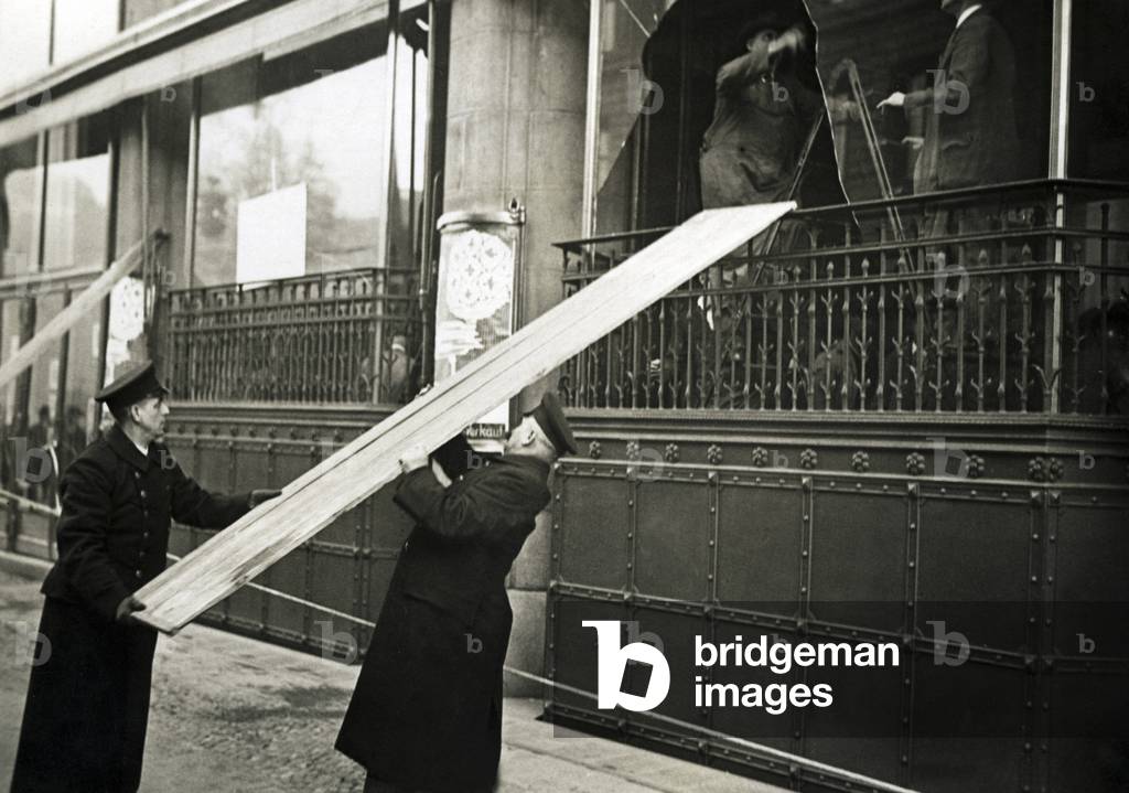 Berlin riots on the day of the Reichstag meeting, 1930