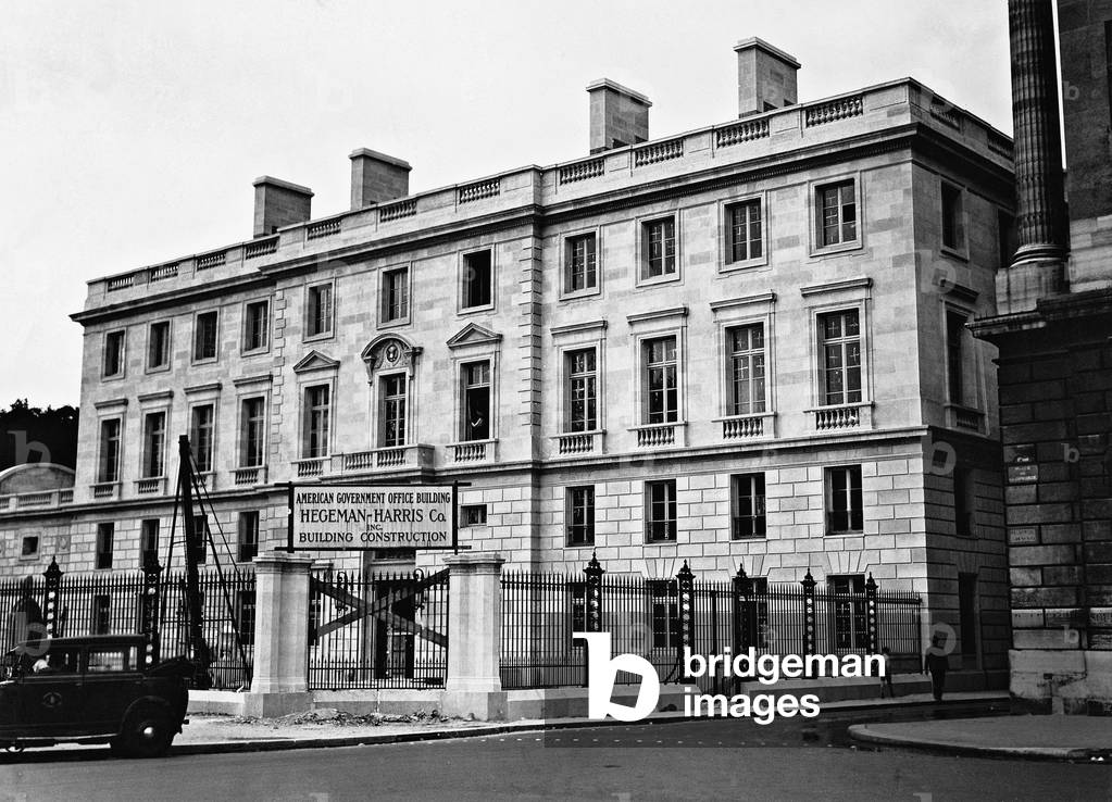 The new American Embassy in Paris, 1933 (b/w photo)