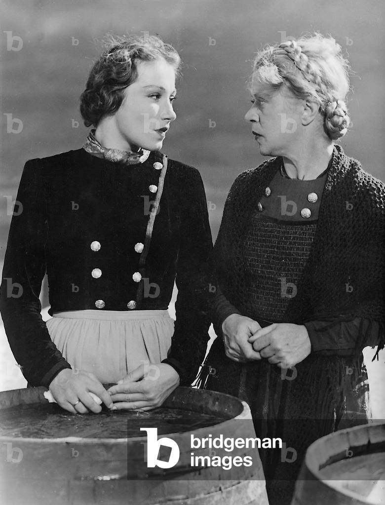 Brigitte Horney and Charlotte Schulz in 'The Girl from Fano', 1941 (b/w photo)