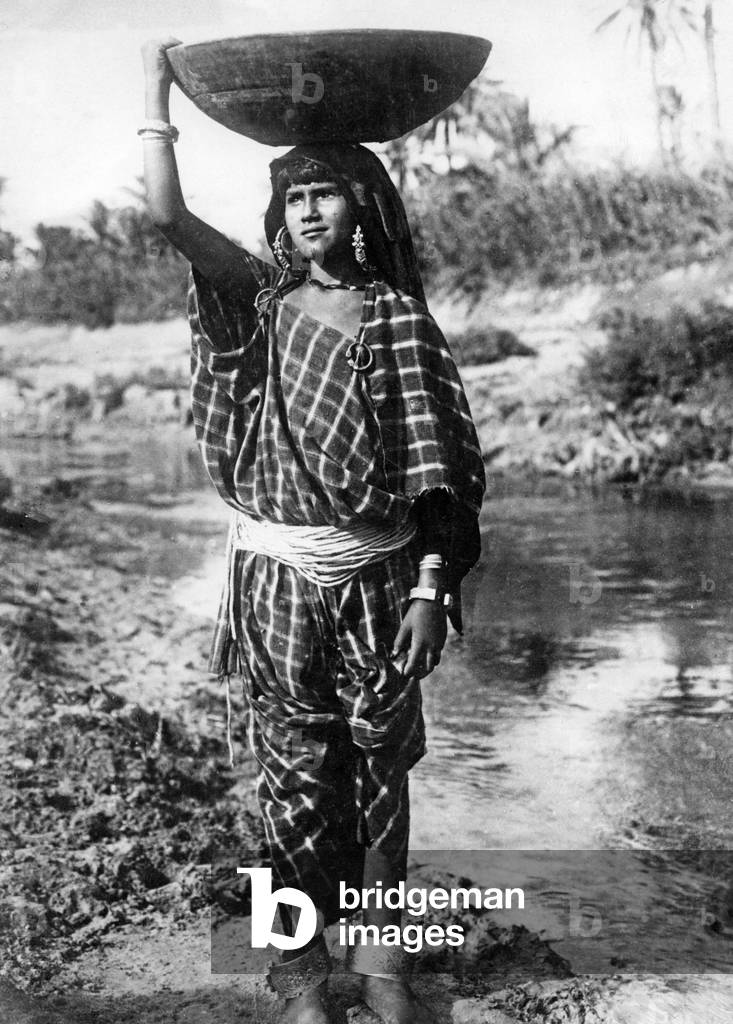 Bedouin girl in Tunisia, 1940s (b/w photo)