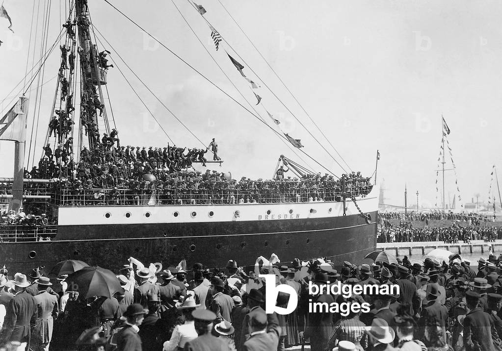 Departure of the 'Dresden', 1900 (b/w photo)