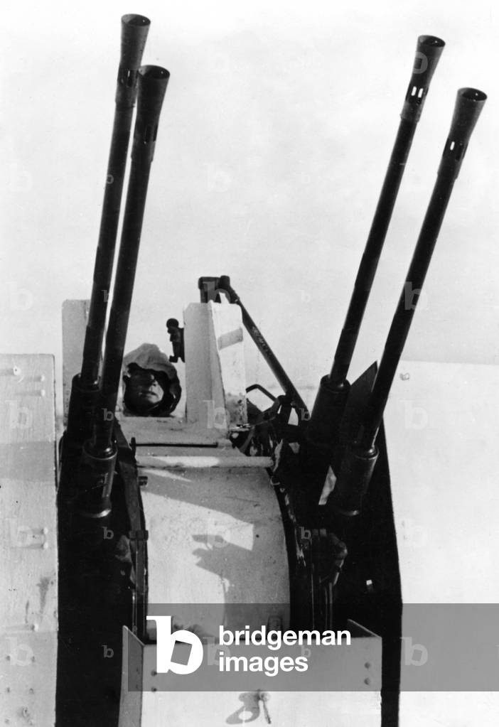 German anti-aircraft gun on the Eastern Front, 1943 (b/w photo)