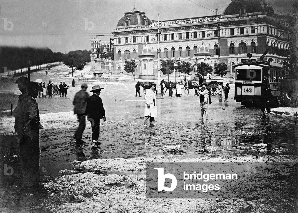 Hail storm in Madrid, 1904 (b/w photo)