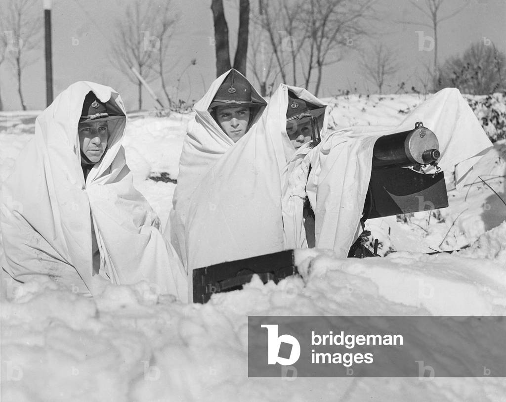 American soldiers on winter maneuvers, 1940 (b/w photo)