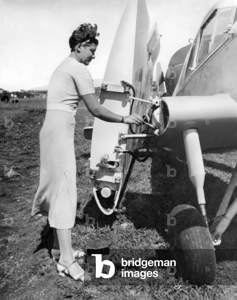 Elly Beinhorn (b/w photo)