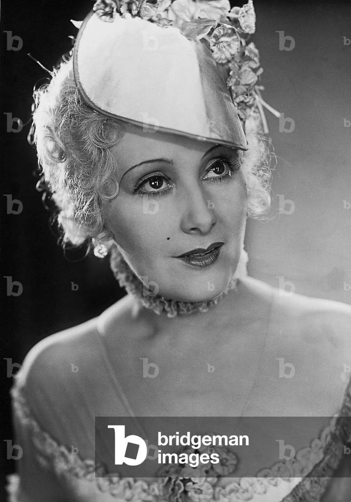 Lil Dagover in 'Die Taenzerin von Sanssouci', 1932 (b/w photo)