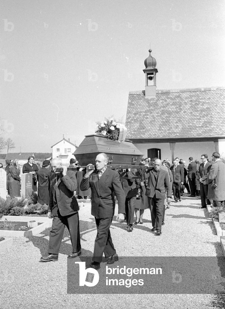 Funeral in Fürstenfeldbruck, 1965 (b/w photo)