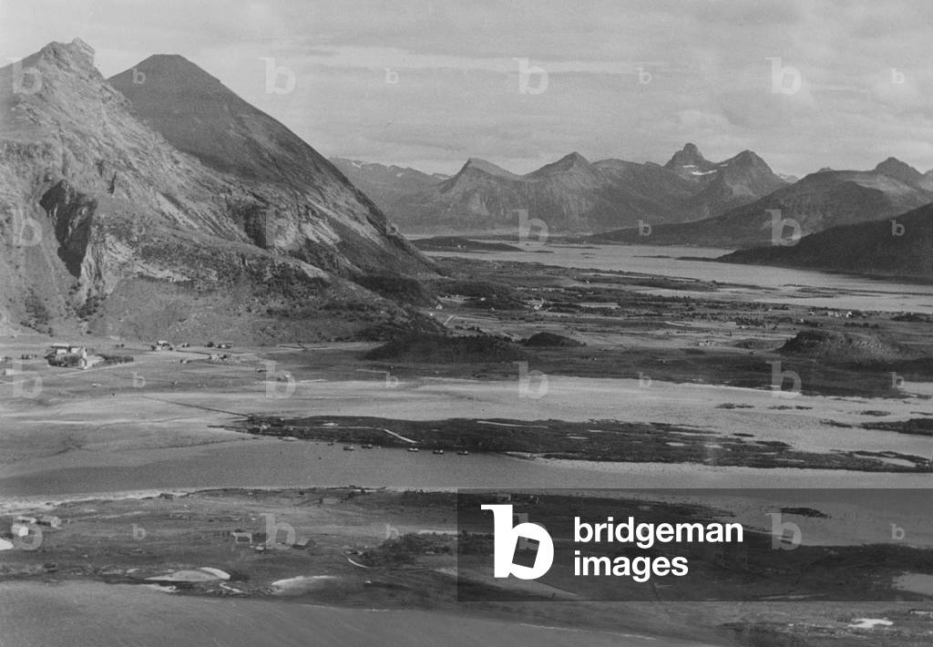 Caucasus landscape (b/w photo)
