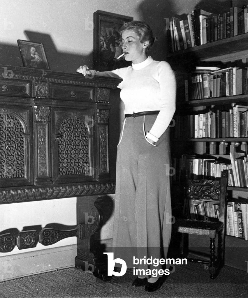 Marianne Hoppe, 1933 (b/w photo)