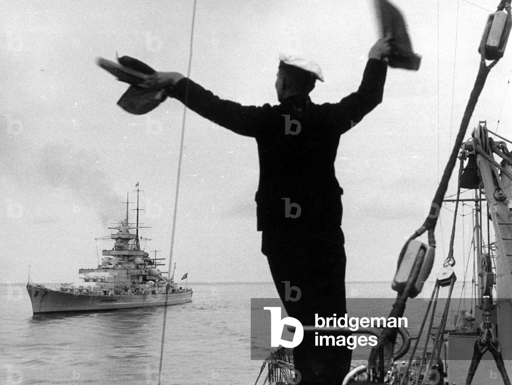 Warship 'Gneisenau' at Sea, 1939 (b/w photo)