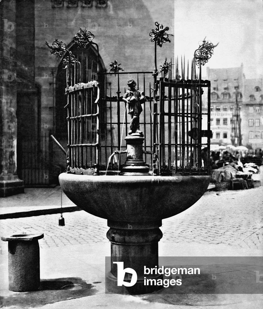 Geese males Fountain in Nuremberg (b/w photo)