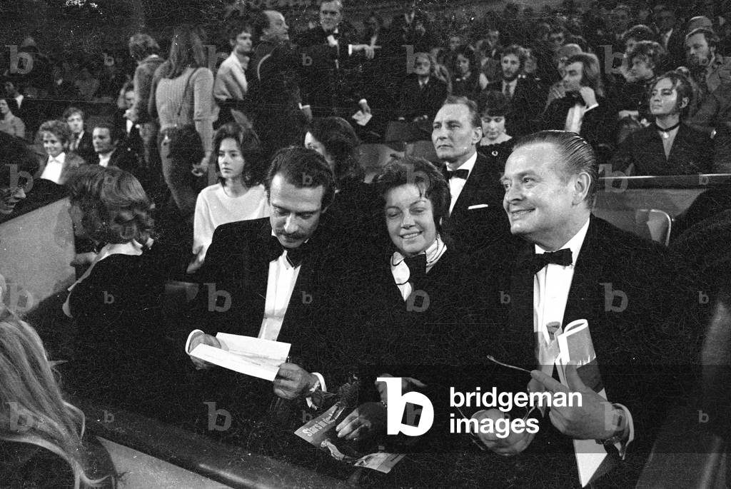 Willi Daume in Stars in der Manege, 1971 (b/w photo)