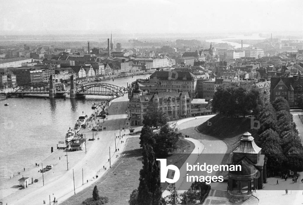 Cityscape of Szczecin, circa 1920s (b/w photo)