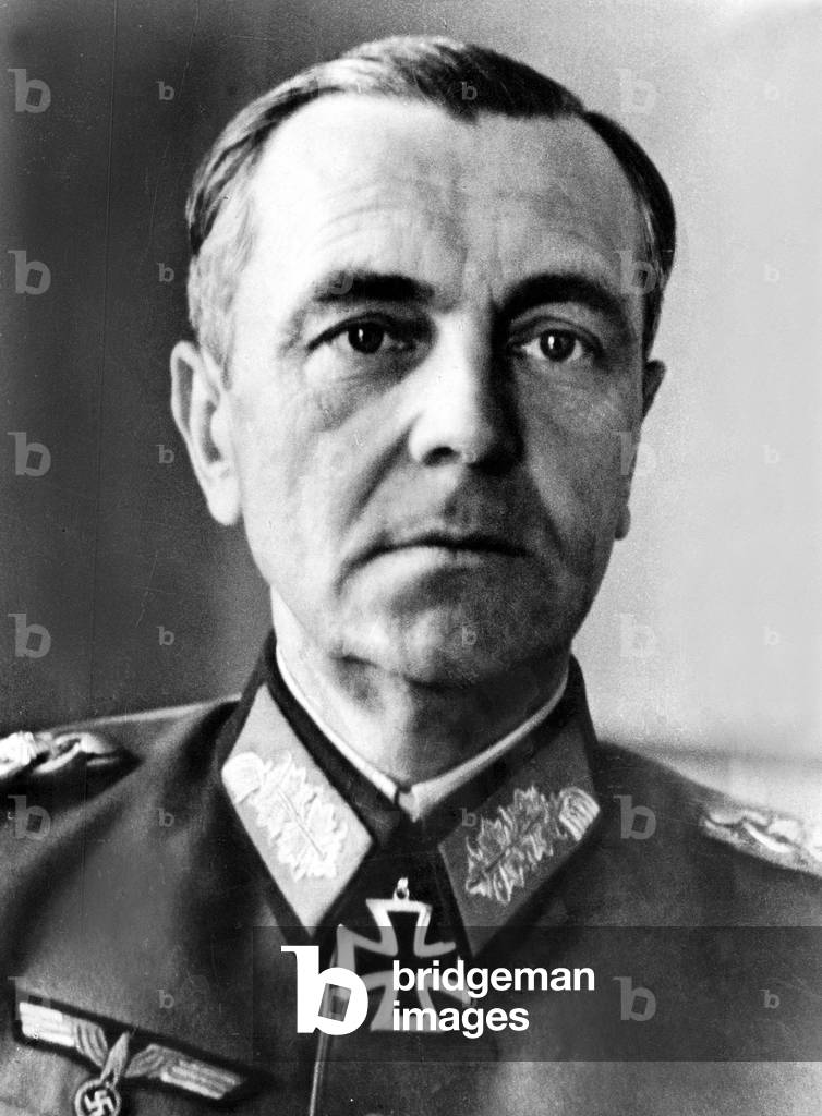 Friedrich Paulus, 1942 (b/w photo)