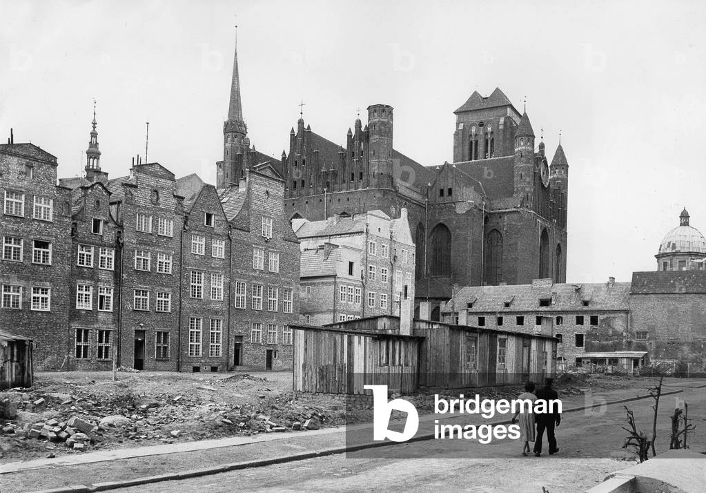 Reconstruction of Danzig, 1959 (b/w photo)