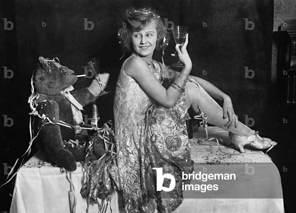 Lilian Harvey, 1926 (b/w photo)