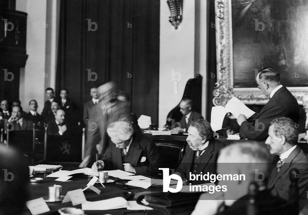 Completion of the first Hague Conference, 1929 (b/w photo)